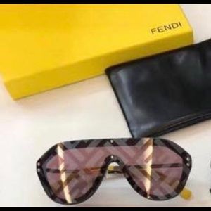 Fendi shield glasses